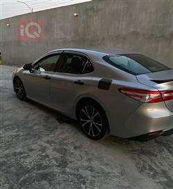 تۆیۆتا کامری